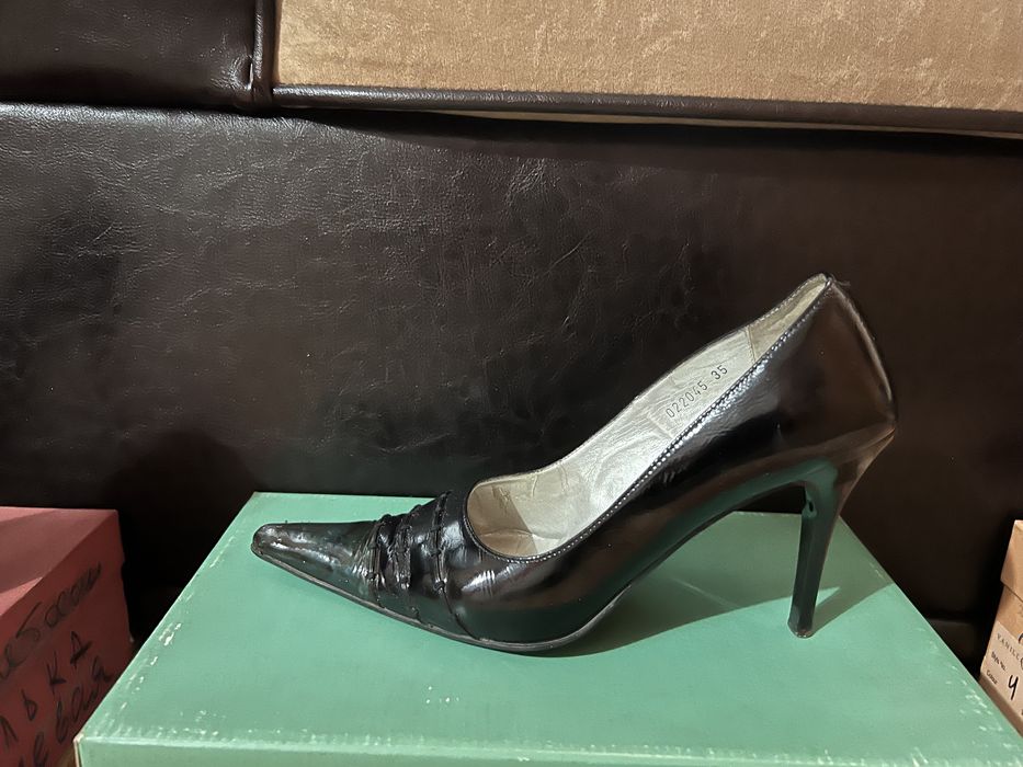 Замшевые туфли