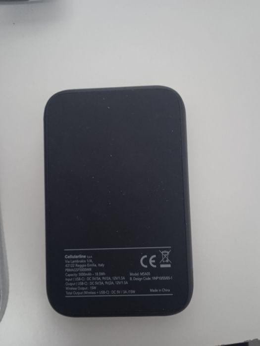 Преносима батерия с mag safe