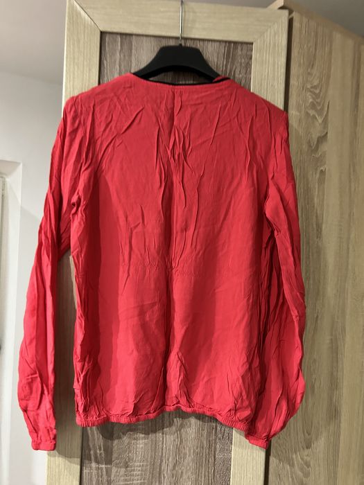 Bluza dama rosie cu snur la piept