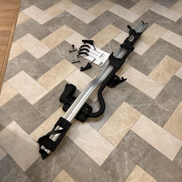 Велобагажник на крышу THULE