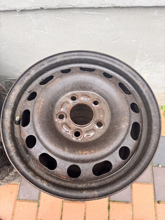 Jante de tabla R15 + 5 anvelope