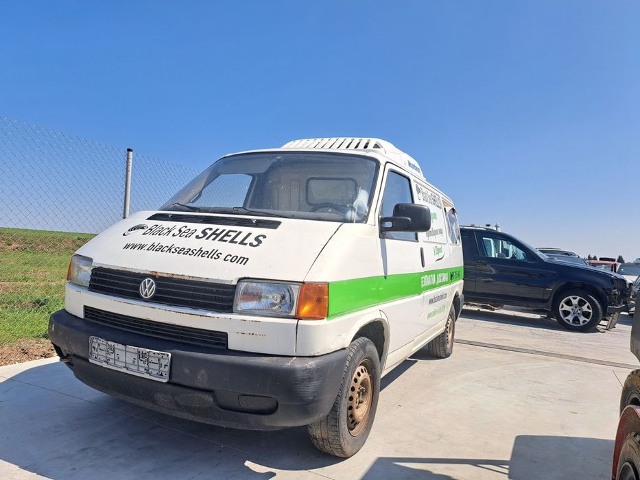 Фолксваген Транспортер Т4 2.4D хладилен VW Transporter T4 НА ЧАСТИ