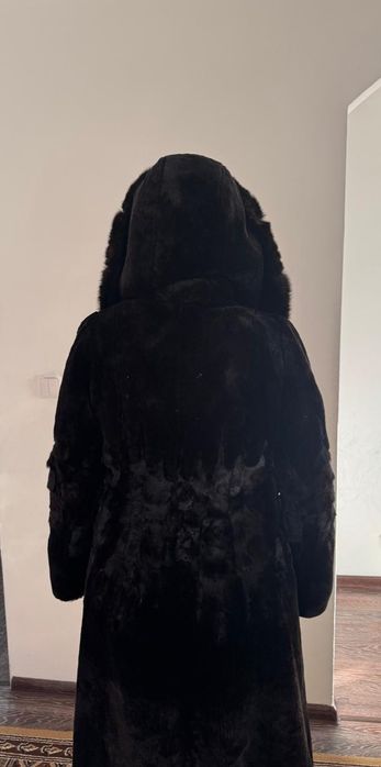 Продам шубу,мутон с норкой