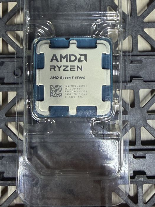 Процессор | AMD Ryzen 5 8500G, AM5 | Новый