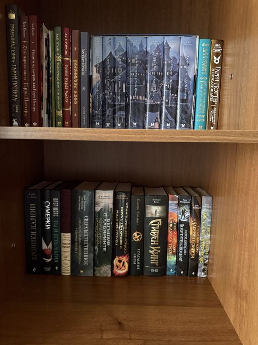 Продам книги и фигурки