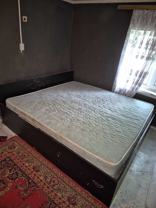 Кровать двухспальная