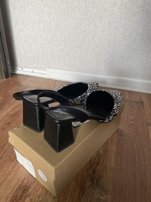 Туфли , женская обувь