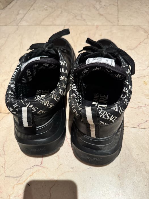 Salut vand sneakers versace