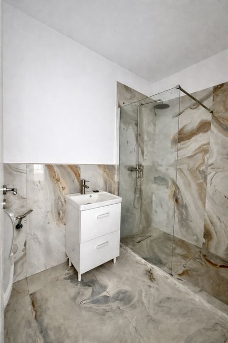 Apartament 3 camere spațios, fnisat complet, Mamaia Nord