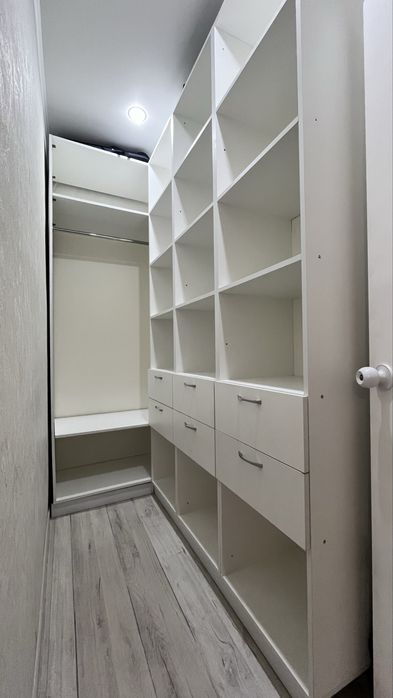 Продаётся гардеробная