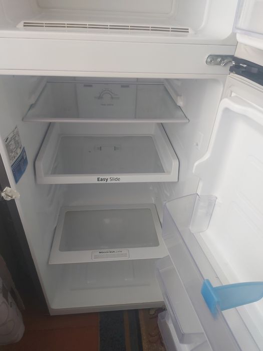 Отдам бесплатно холодильник