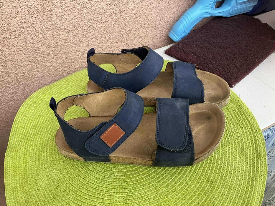 Детски сандали HM