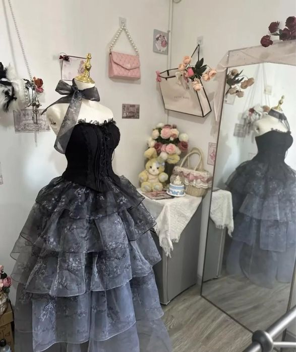 Прокат платьев вечених бальных