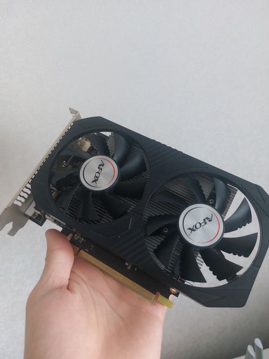 Продажа rx550 4gb и серверные озу 8gb