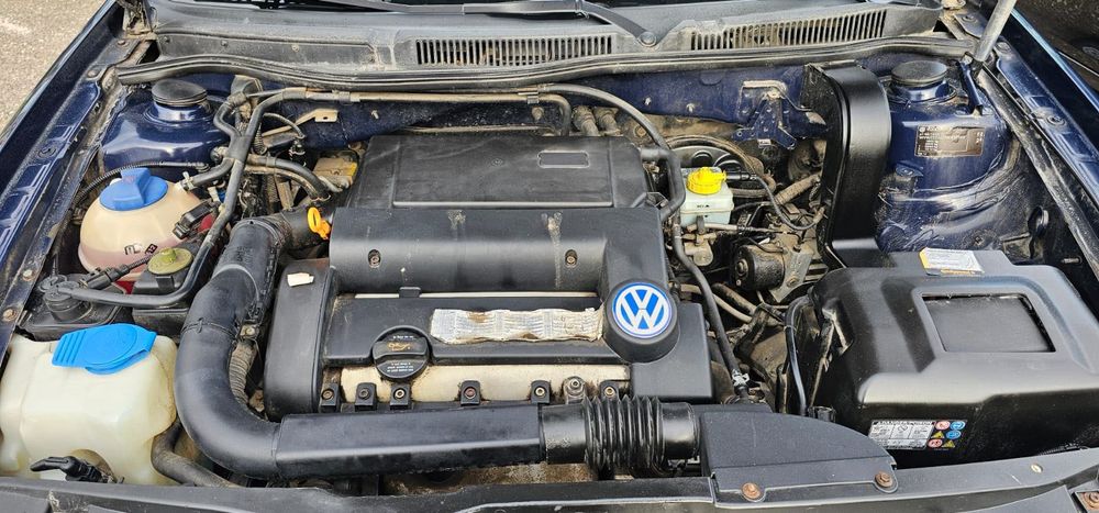 VW GOLF 4 2004 benzină