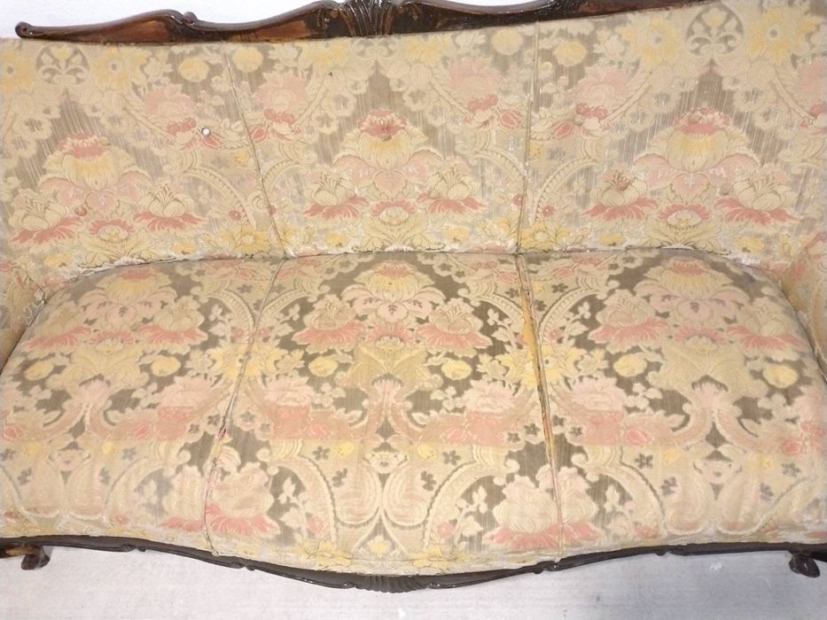 Красив ретро диван