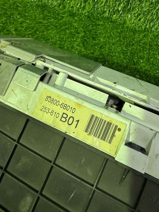 Щиток приборов Land Cruiser 100