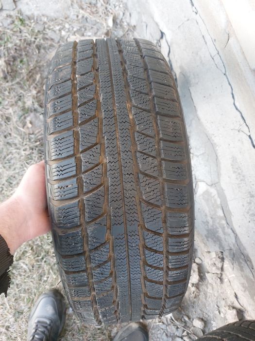 Пара резины R15.