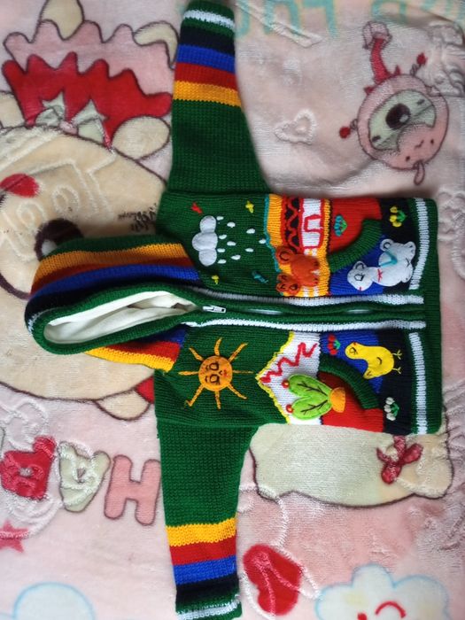 Продам кофточку руная работа