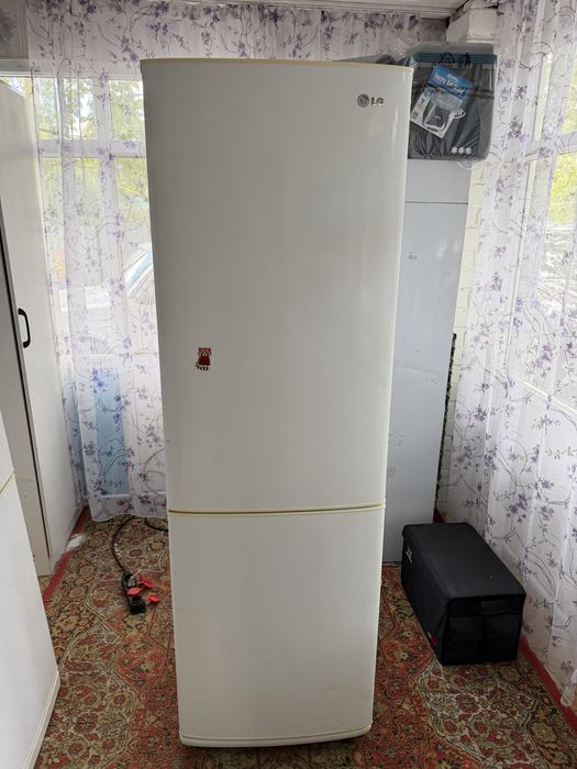 Продам Холодильник LG No Frost