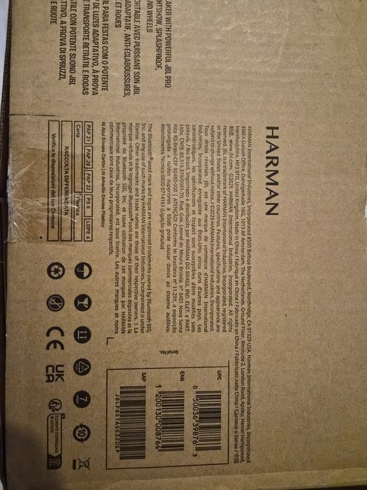 Jbl Partybox 320 neagră, nouă.