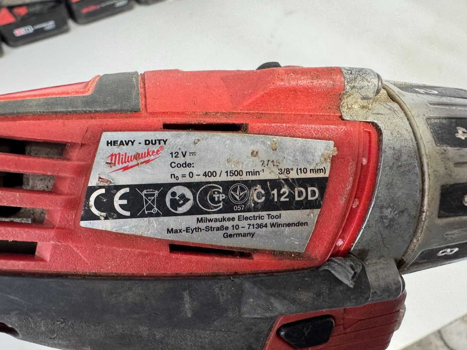 Винтоверт и импактор - Milwaukee 12 V li ion