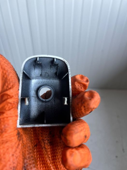 Capac maner usa fata VOLVO V60 S60 S40 V70 S80 C30 V50 30663672