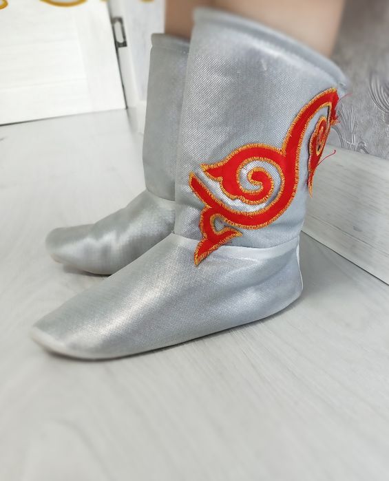 Казахский костюм для девочек Полный комплект