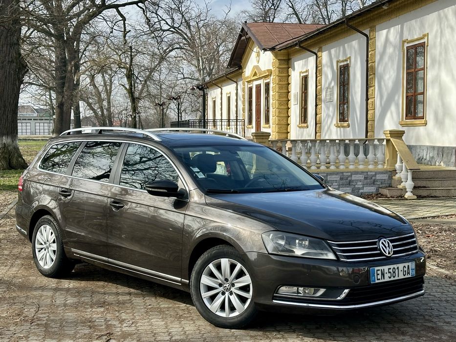 VW Passat B7/2.0 Tdi 140 Cp/Euro 5/Navi/Panorama