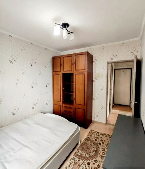 продам 2-х ком. 45кв. 4мкр. 3-этаж