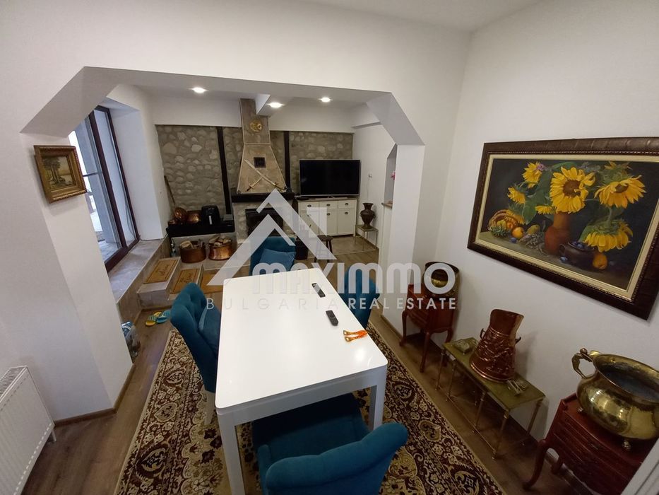 Двуетажна Къща С Басейн! В Тоскански Стил! Четири Паркоместа! Екологи