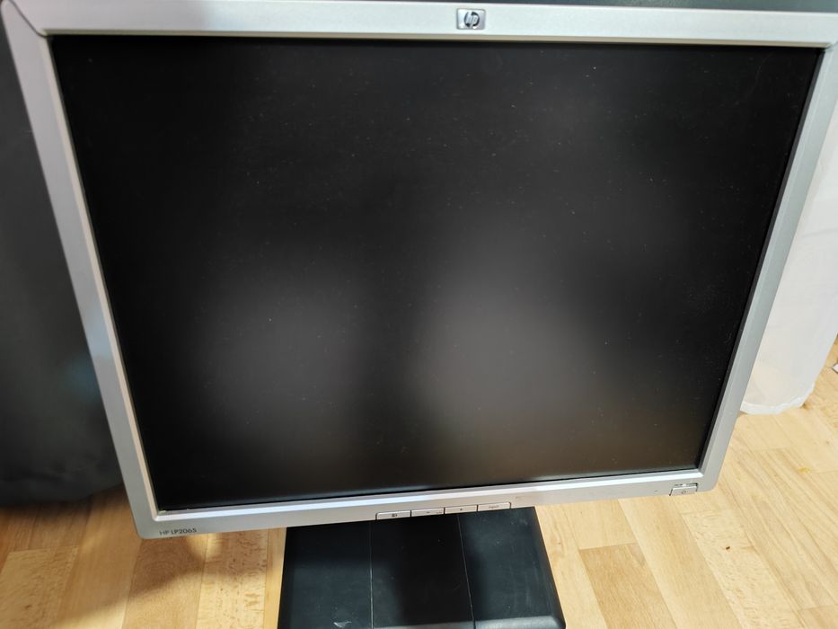 Монитор HP LP2065
