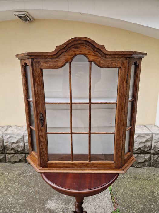 Чудесна антикварна френска дървена витрина