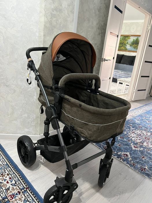 Коляска (балалар арбасы) сатылады