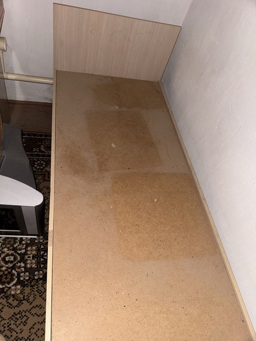 Kravat  sotiladi yangi