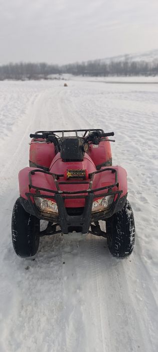 Vând atv honda recon 250