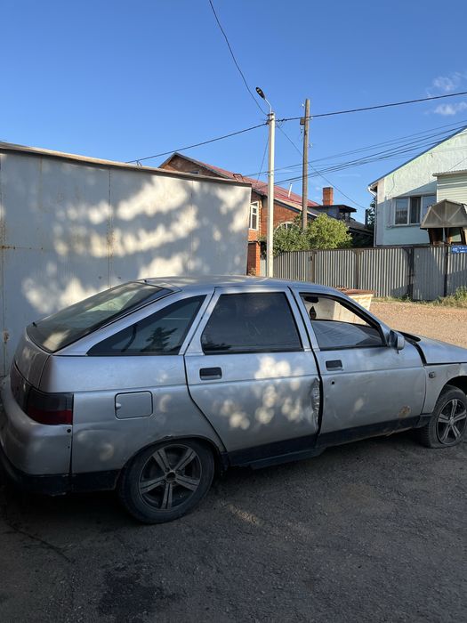 продам ваз 2112 без двигателя