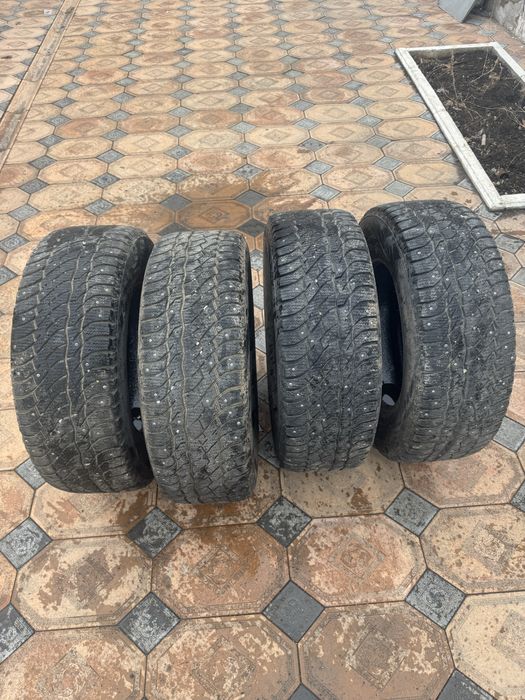 Шипованая резина 265.65R17