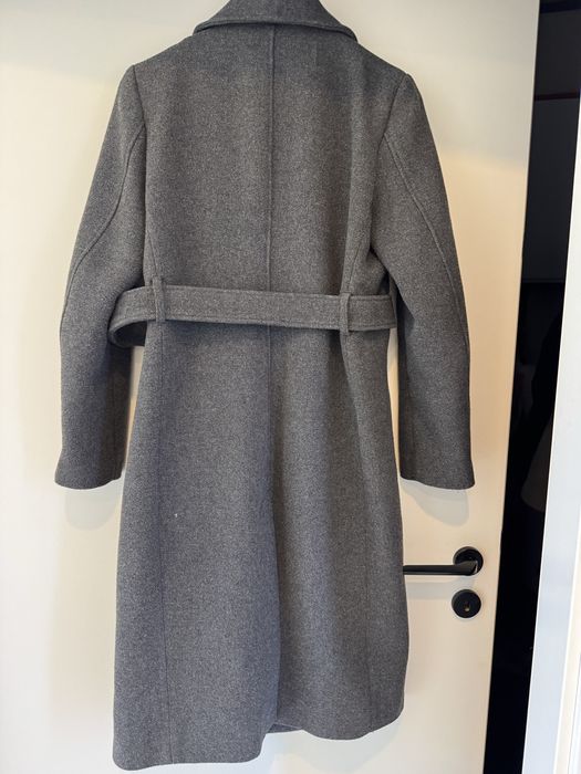 Продавам H&M палто сиво