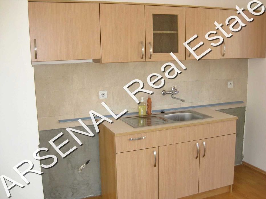 Дава се под наем Тристаен апартамент в София, Младост 1 - 108 кв.м за 670 € - Снимка #2