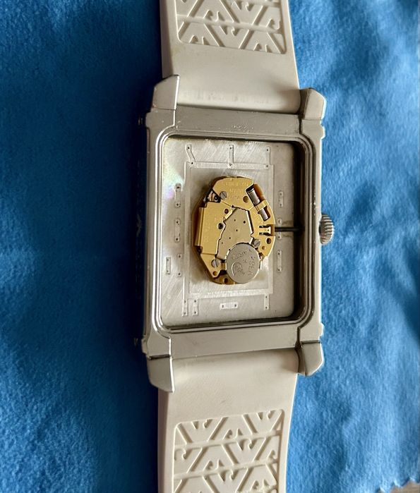 Часовник Emporio Armani и Fossil