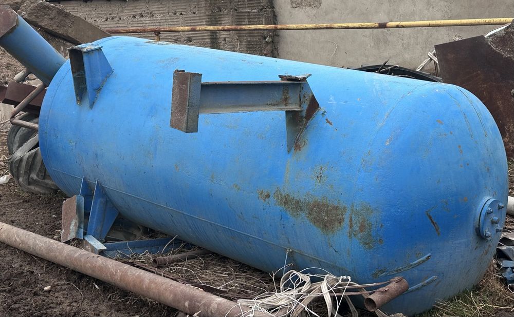 Срочно прдам Бочку 3 куб