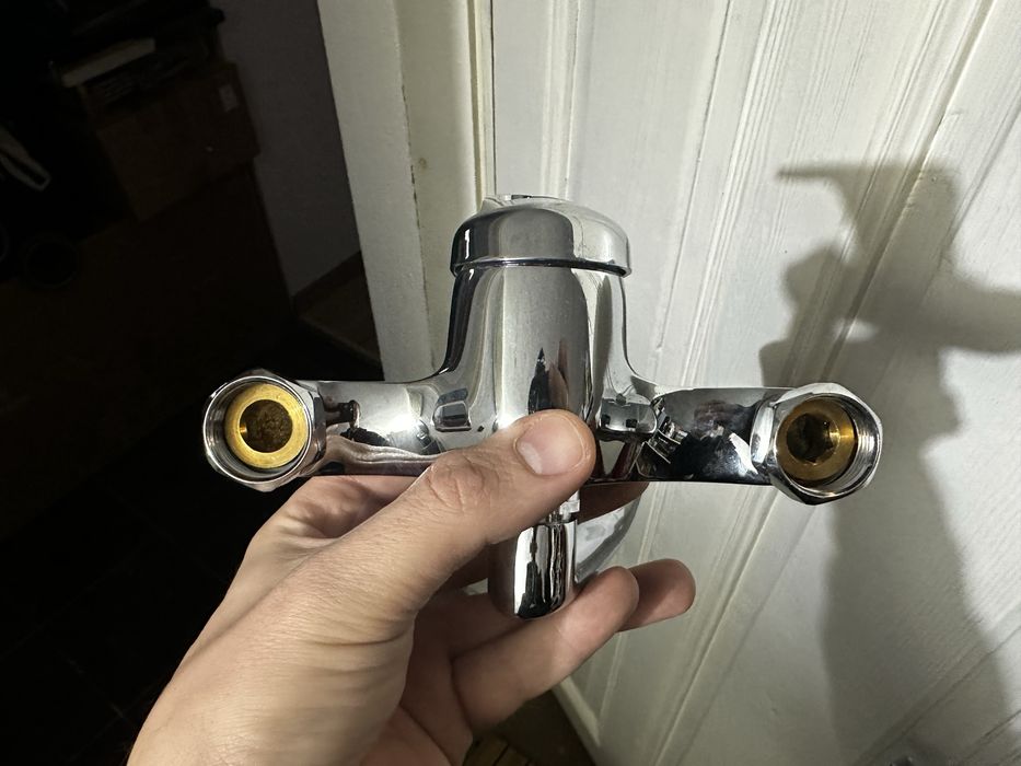 Кухненски стенен смесител Vidima