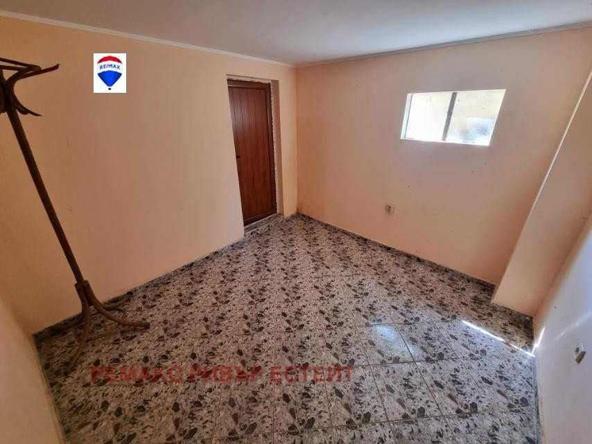 Продава се Промишлена сграда в Русе, Средна кула - 656 кв.м за 293 €/кв.м - Снимка #6