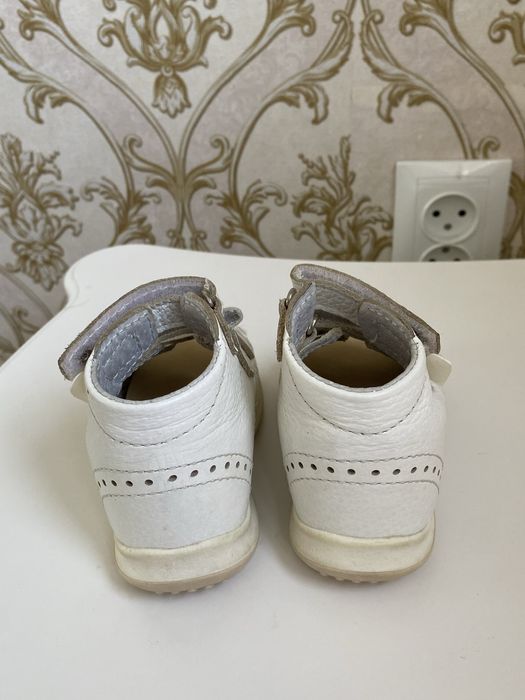 Детский сандалии