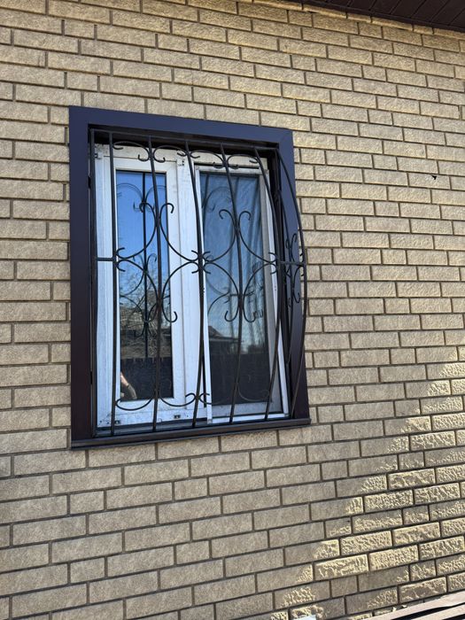 Срочно  продам пластиковые окна