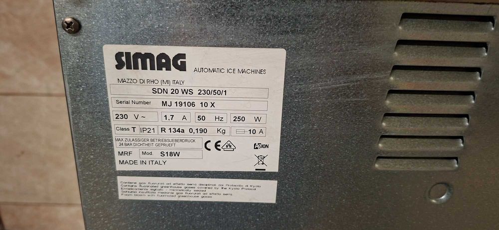 Професионален Ледогенератор SIMAG SDN 20 WS | SIMAG Automatic Ice Machines