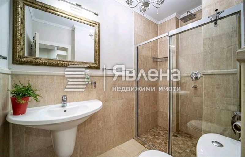 Дава се под наем Тристаен апартамент в Варна, Аспарухово - 110 кв.м за 700 € - Снимка #11