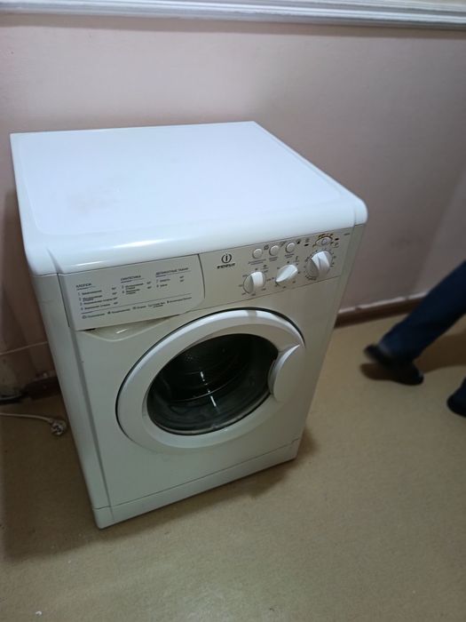 Стиральная машина Индезит