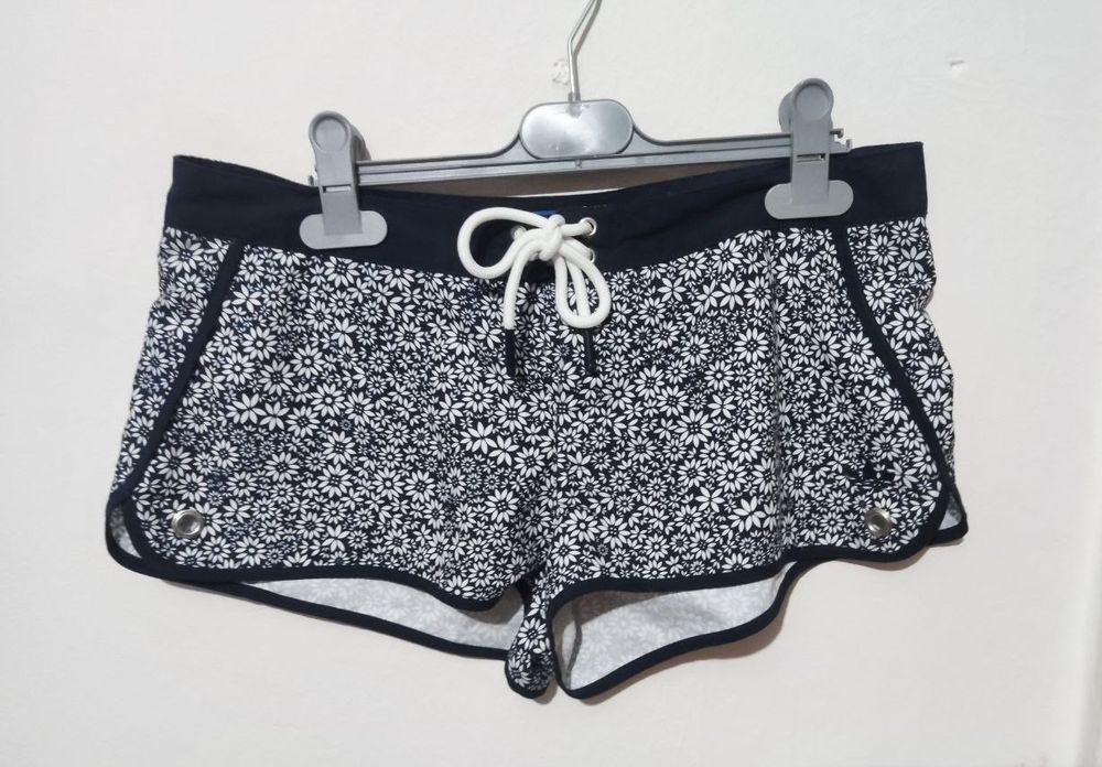 Adidas originals дамски панталонки шорти